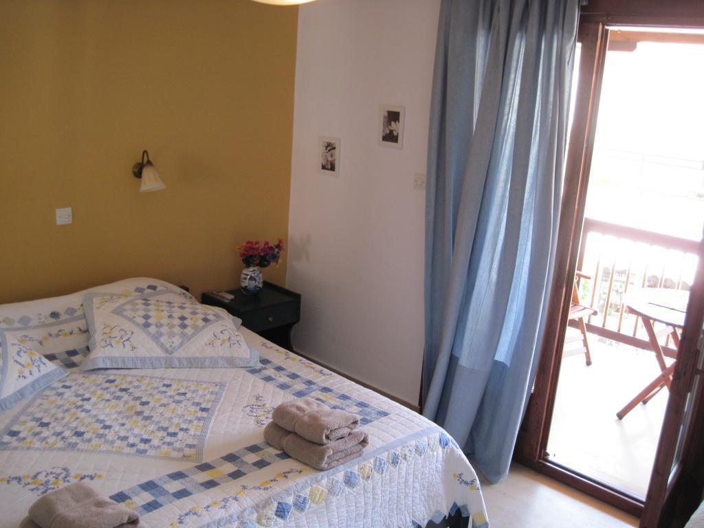 Mouria Hotel Скиатос Экстерьер фото
