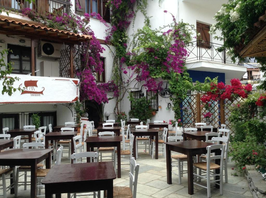 Mouria Hotel Скиатос Экстерьер фото