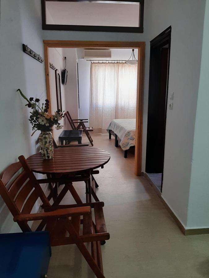 Mouria Hotel Скиатос Экстерьер фото